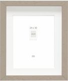 Deknudt Frames S223K7 fotolijsten 24x30 Basic, taupe hoge houten lijst met Pptt