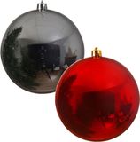 Decoris Kerstballen 2x Grote kerstballen rood en zilver van 25 cm glans van kunststof - Winkel/etalage kerstversiering