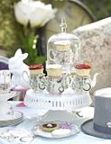 Talking Tables 6 Alice in Wonderland Muffin houders 8 cm pastel Karton