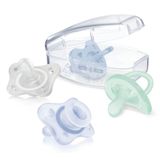 Chicco Groeiset 0-6 maanden voor kinderen, 4 banden, 2 rubbers 0-2 maanden en 2 stickers 2-6 maanden, zacht en delicaat, ondersteunt de fysiologische ademhaling, bevordert het goede