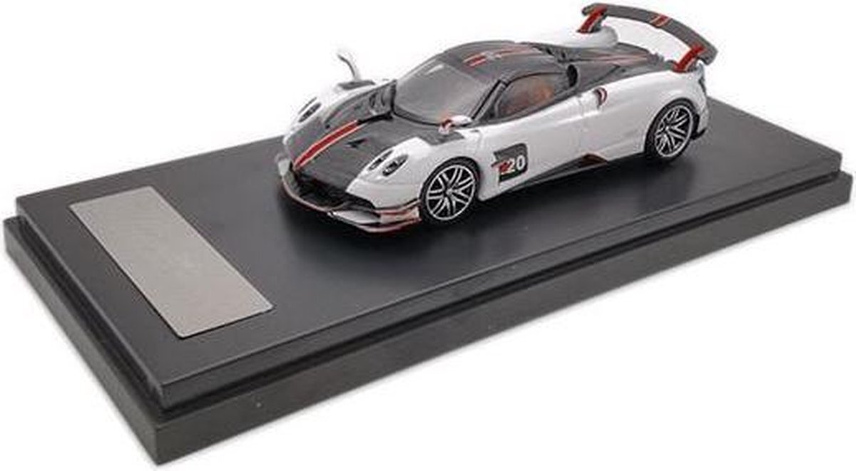 LCD MODELS Pagani Huayra BC Roadster White