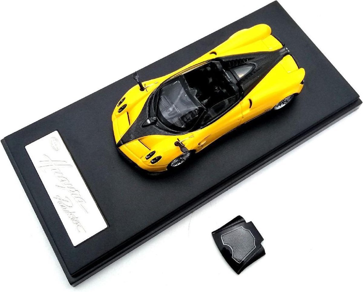 LCD MODELS Huayra Roadster Yellow