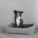 Italian Bed Linen Love, omkeerbaar hondenbed voor honden en katten, lichtgrijs, 84 x 66 x 19 cm