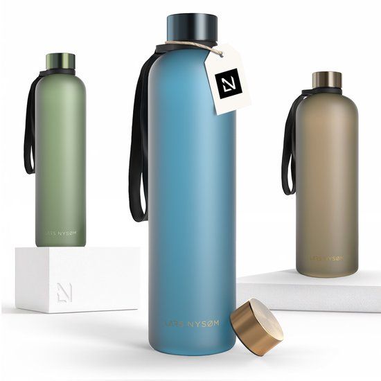 LARS NYSØM Blæst Ultralichte tritan-waterfles 1000ml - BPA-vrij, lekvrij, geschikt voor koolzuurhoudende dranken - Inclusief 2 deksels (Calypso Blue/Gold)