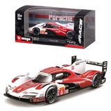 Bburago Porsche 963#6 met vitrine op schaal 1:43, wit-rode diecast auto