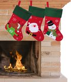 Merkloos / Sans marque Sandy Decoratie kerstsokken - set 3x st - rood - kerstman,sneeuwpop, rendier - H45 cm