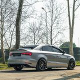 Oneway Achterbumperskirt (Diffuser) compatibel met Audi A3 (8V) Sedan Facelift 2016-2020 - Glanzend zwart