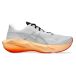 ASICS Chaussure de course 'Novablast 6' gris clair / noir / blanc