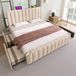 Gutent Gestoffeerd bed 180x200 cm