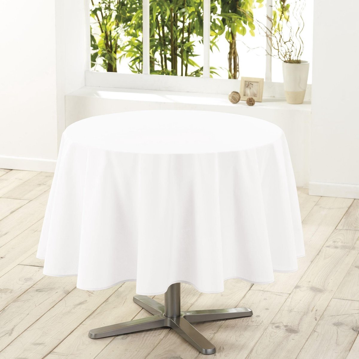 Douceur d'Intérieur Wit tafelkleed van polyester met formaat rond 180 cm - Basic eettafel tafelkleden