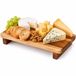 Excellent Houseware hapjes serveerplank - 37 x 17 cm - teak hout - op pootjes - tapas - voedsel - rechthoek - 5 cm hoog
