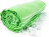 The One Towelling Hamam Sultan handdoek - 100 x 180 cm - Lime green/White