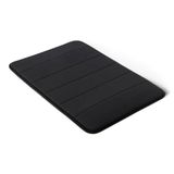 Amazon Basics Antislip Badmat met Traagschuim, Zachte Douchematje, Absorberend, Sneldrogend, Wasbaar in Machine, 43x61 cm, Zwart