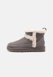 UGG Bottes 'Classic Mini Heritage' vert