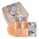 Accentra geschenkset voor vrouwen BADRITUALS in een mooie mand, 4-delige badset cadeau met douchegel, bubbelbad, zeep & netspons - wellness set voor vrouwen & meisjes Geur: Magnolia & Wildflower