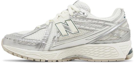 New Balance 1906R Sneaker with Mesh Details
