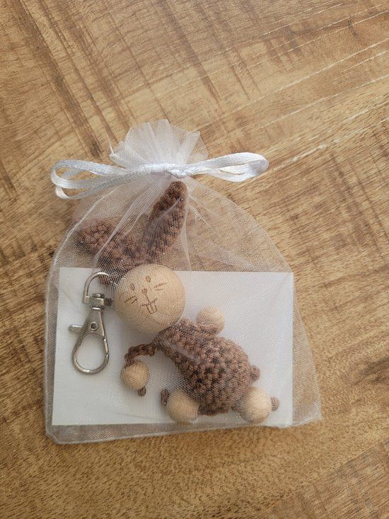 Sleutelhanger Paashanger bungelbenen bruin