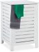 Merkloos Relaxdays wasmand met deksel - 86 l - uitneembare waszak - hout - 65,5 x 45 x 45 cm - wit