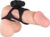 You2Toys Black Velvets – Uitgesneden Penis Sleeve Huls voor Schacht met Vibratie Kogel en Testikel Ring – Zwart