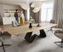 DELIFE Table à manger Edge Boot 200-300x120 cm Céramique Laminam® Sabbia couleur chêne Châssis W Métal Noir extensible