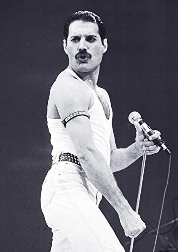 Close Up Queen poster Freddie Mercury (84 cm x 59,5 cm)