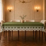 PETTI Artigiani Italiani Fluwelen Tafelkleed met Rebrodé Kant 360 x 140 cm olijfgroen
