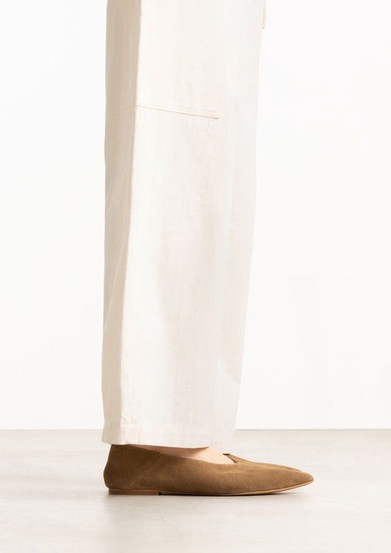 Sacha Dames Beige Suède Ballerina's Maat 37