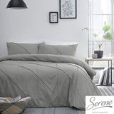 Serene Dart Geplooide Boutique Dekbedovertrek Set, Grijs, King