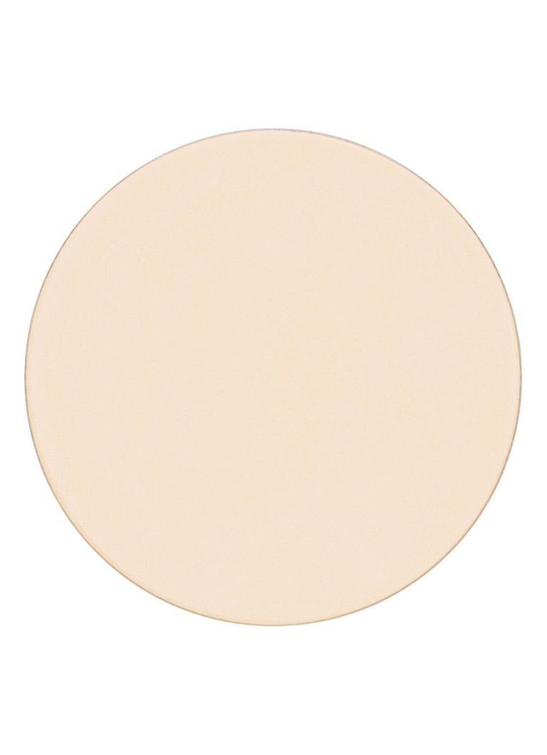 Charlotte Tilbury Foundation / 30ml / Female