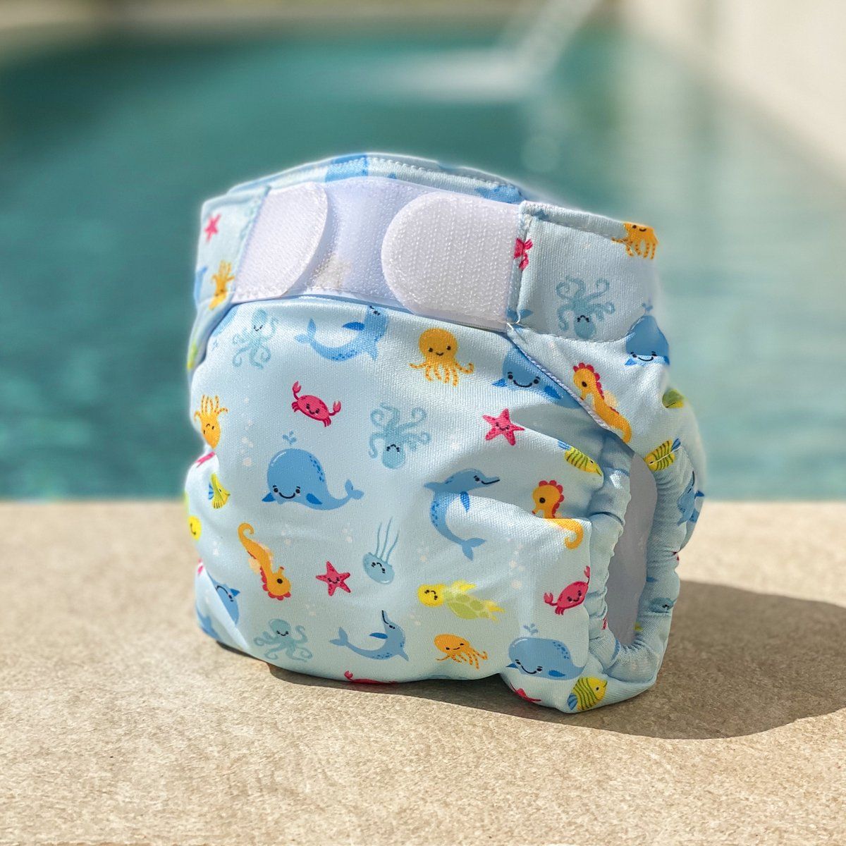 Freds Swim Academy Baby Zwemset: Swimtrainer "Classic" Rood + Wasbare Zwemluier Blauw + Handpomp