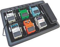 SKB Pedalboard met 8 poorten - met EU-stekker