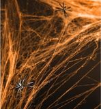 Merkloos / Sans marque Partydeco Sp. Z O. O. 2x Oranje spinnenweb decoratie met 2 spinnen