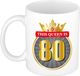 Bellatio Decorations Dames 80 jaar verjaardag - Cadeau Koffiemok - This Queen is 80 - wit - beker - 80e verjaardag - 800 ml - Vrouwen