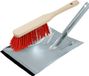 Shoppartners Stoffer en blik zilver/rood van verzinkt metaal/hout inclusief lip voor buiten - Elaston stoffers