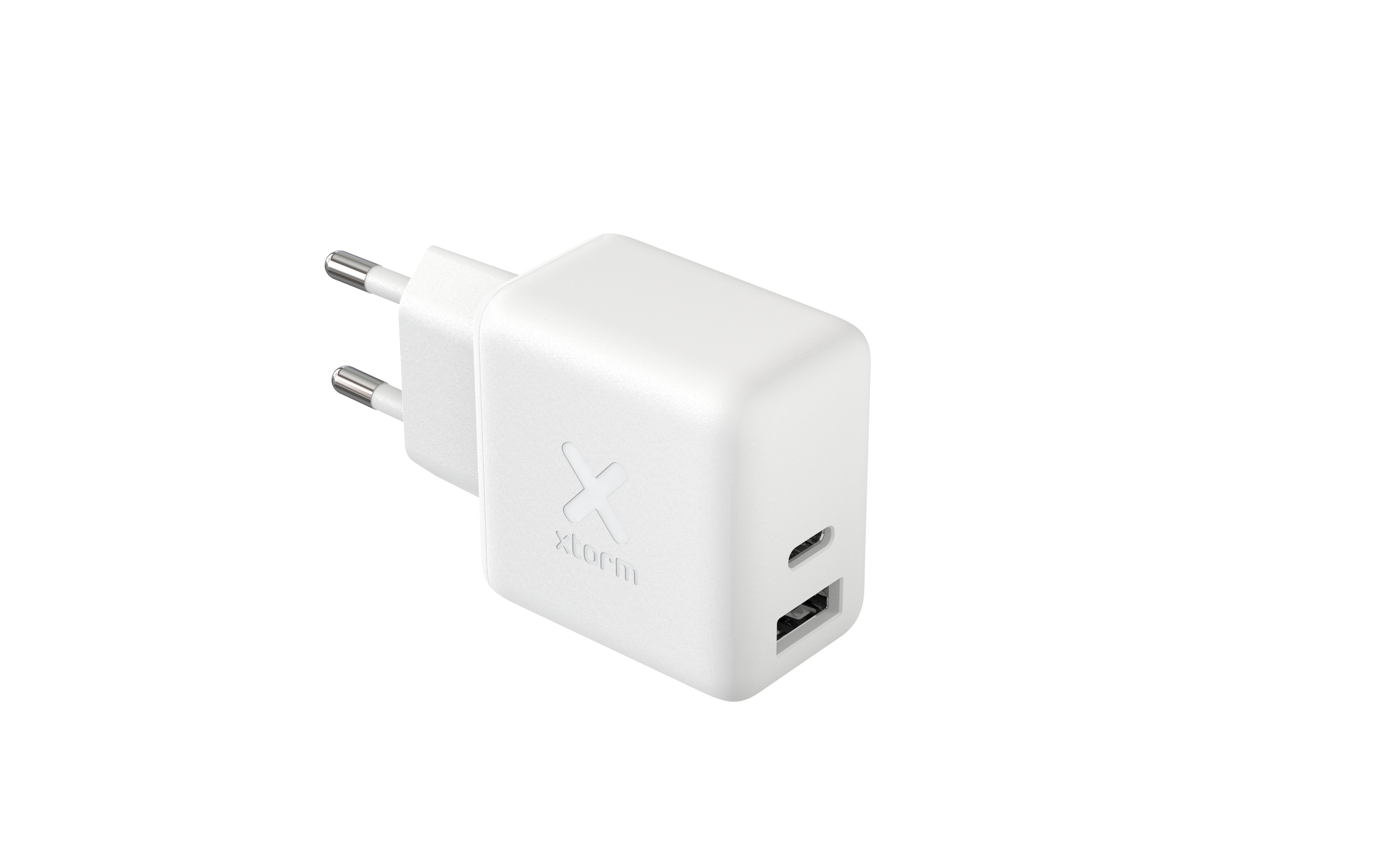 Xtorm 30W GaN Wall Charger - USB-C & USB-A - White