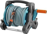 Gardena Classic slanghaspel 10 set: Tuinslangset incl. slanghaspel en 10 m slang, hoge stabiliteit, adapter, tuinspuit, draaghandgreep, voor terrassen (8010-20)