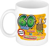 Bellatio Decorations cadeau mok 60 jaar - daar gaan je wilde haren - keramiek - 300 ml