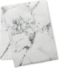 Lulujo Couverture d'emmaillotage Bambou 120x120 - Marbre