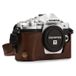 MegaGear MG1351 camera half tas met draagriem en batterijtoegang voor Olympus OM-D E-M10 Mark III, bruin