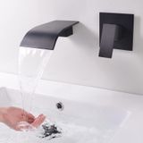 Merkloos Wandgemonteerde watervalmengkraan voor de badkamer