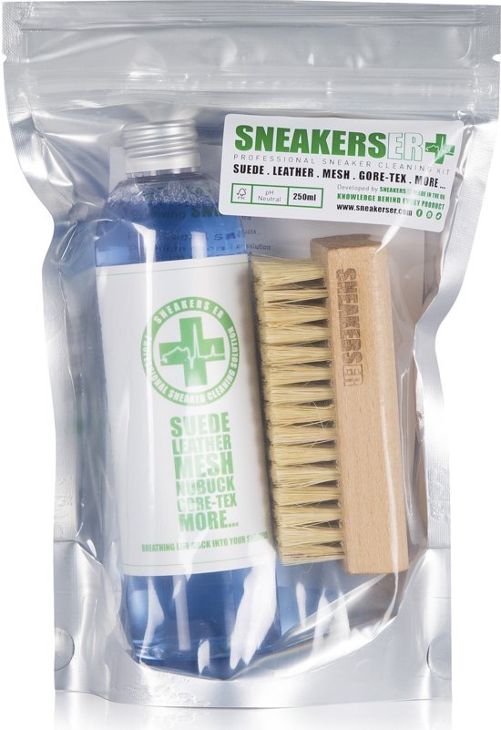 Sneakers Er Schoonmiddel + borstel voor schoenen leer suede nubuck mesh etc