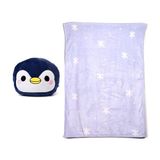 Puckator Blankeazzz 2-in-1 pluche kussen met zachte deken – Nico, de pinguïn en sneeuwvlokken
