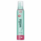 Wella - Ultra Sterk Haarmousse - 3 x 200 ml - Voordeelverpakking