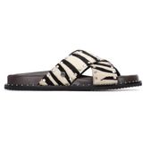 CARMELA 163054C Dierlijke Druk Platte Sandalen Vrouwen 40 EU