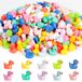 AiQInu 100 stuks mini-harsachtige eend, kleurrijke kleine eenden, figuren, eend, 10 kleuren, voor miniatuurfiguren, aquarium, tuinlandschap, poppenhuis, ornament, knutselen, doe-het-zelf accessoires