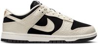 Nike WMNS DUNK LOW SE Beige Dames Sneakers EU 38