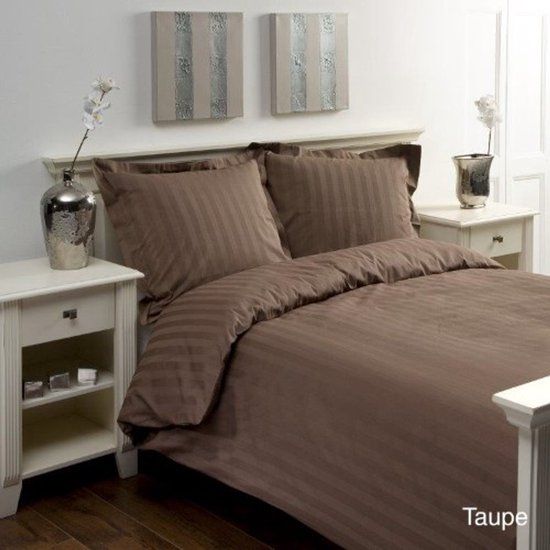 Papillon Uni Satijn Streep Dekbedovertrek - 2 Persoons - 200x200/220 - Zand