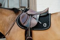 Kentucky Horsewear Zadeldoek onion quilt 3D logo jumping zwart