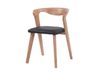 Chaise en bois d'hévéa blond et cuir synthétique noir
