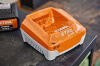 Stihl AL 301 snellader 230 V